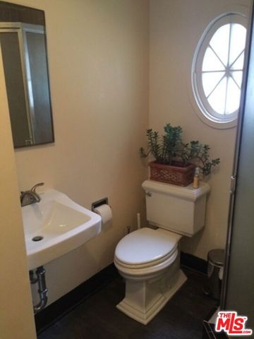 444 Smithwood Drive, Beverly Hills, CA 90212