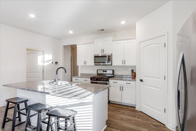 7395 BARRETT OAKS RD W, Millington, TN 38053