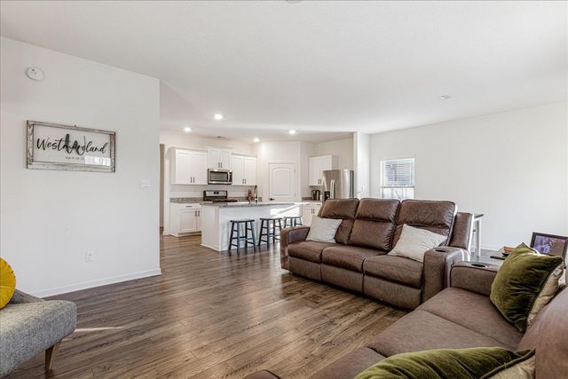 7395 BARRETT OAKS RD W, Millington, TN 38053