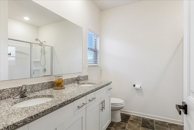 7395 BARRETT OAKS RD W, Millington, TN 38053