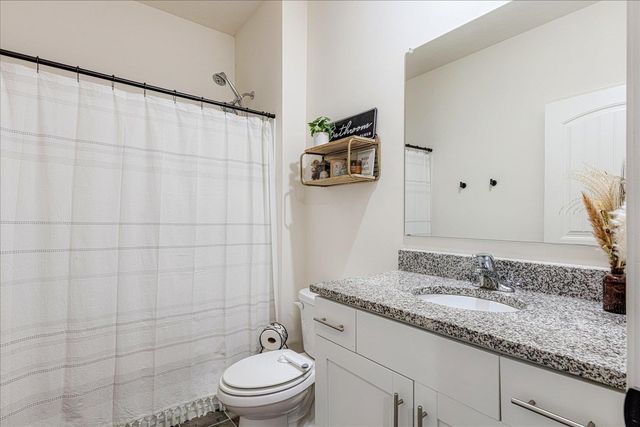 7395 BARRETT OAKS RD W, Millington, TN 38053