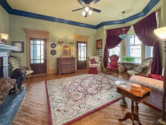 224 W Chickasaw Street, Tahlequah, OK 74464