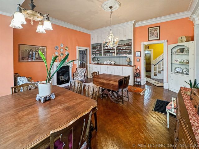 224 W Chickasaw Street, Tahlequah, OK 74464