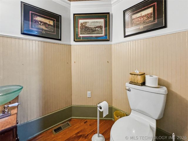 224 W Chickasaw Street, Tahlequah, OK 74464