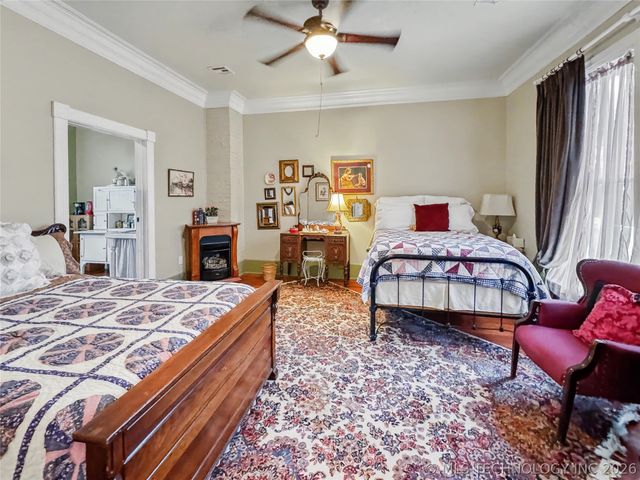 224 W Chickasaw Street, Tahlequah, OK 74464