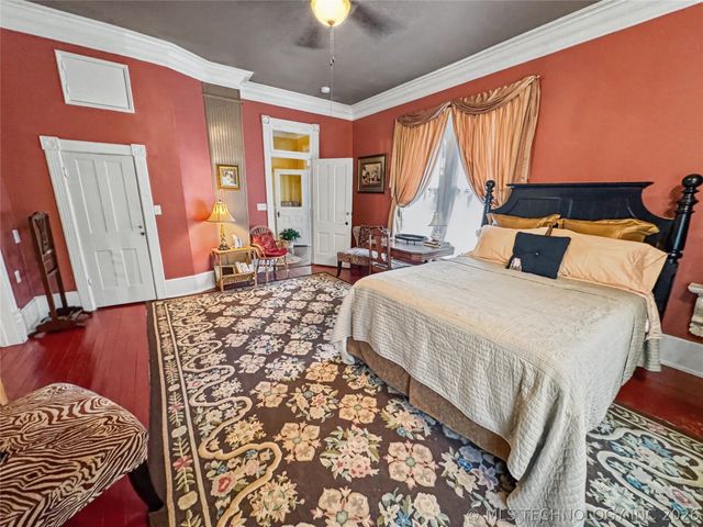 224 W Chickasaw Street, Tahlequah, OK 74464