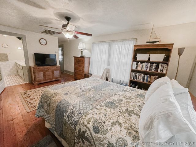 224 W Chickasaw Street, Tahlequah, OK 74464