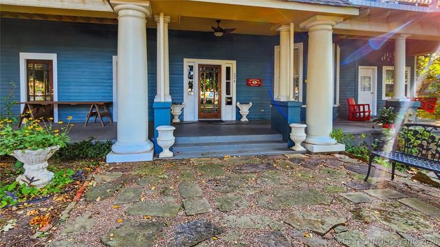 224 W Chickasaw Street, Tahlequah, OK 74464