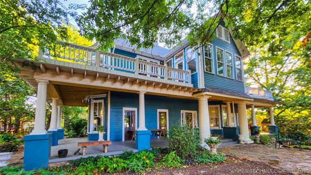 224 W Chickasaw Street, Tahlequah, OK 74464