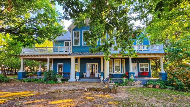 224 W Chickasaw Street, Tahlequah, OK 74464