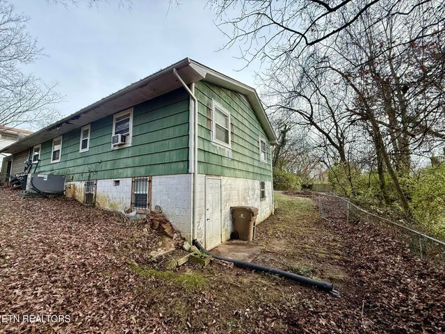 2516 Wayland Ave, Knoxville, TN 37914