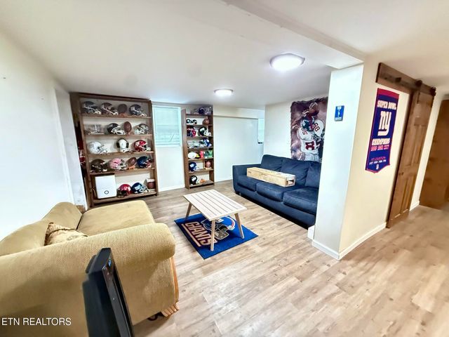 2516 Wayland Ave, Knoxville, TN 37914