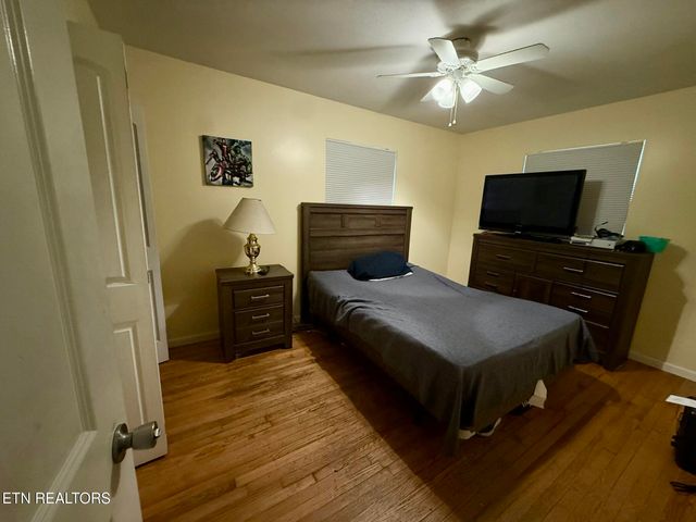 2516 Wayland Ave, Knoxville, TN 37914