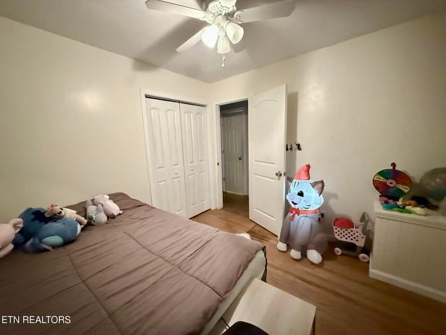 2516 Wayland Ave, Knoxville, TN 37914