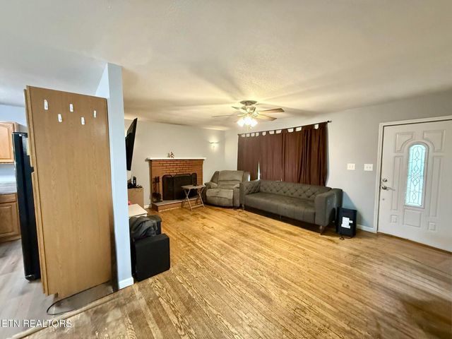 2516 Wayland Ave, Knoxville, TN 37914