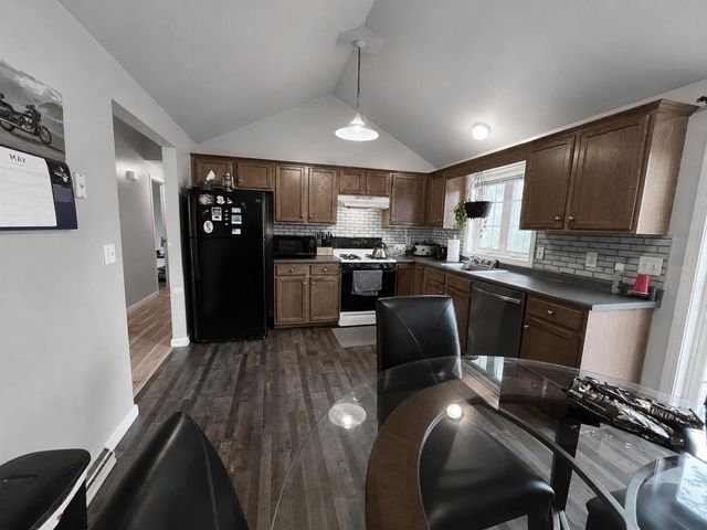 223 S Main Street, Seabrook, NH 03874