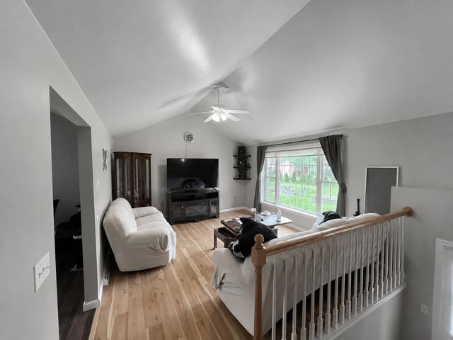 223 S Main Street, Seabrook, NH 03874