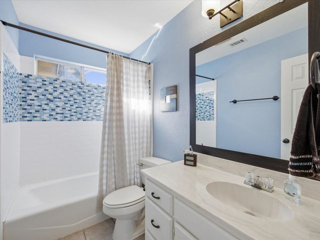 3428 Pembroke Place, Bedford, TX 76021