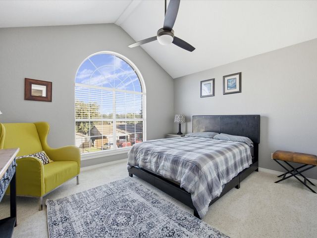 3428 Pembroke Place, Bedford, TX 76021