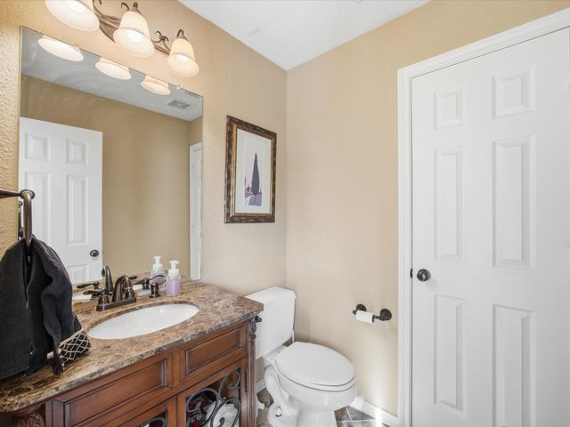 3428 Pembroke Place, Bedford, TX 76021