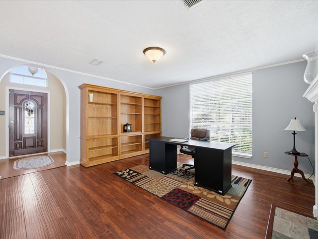 3428 Pembroke Place, Bedford, TX 76021