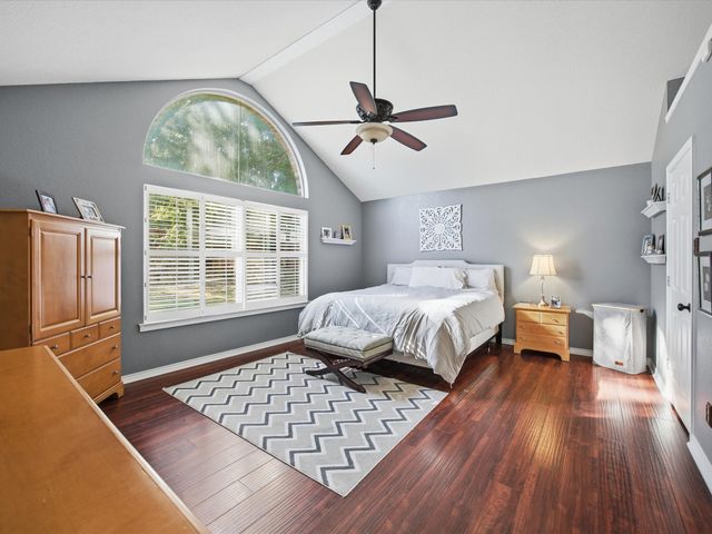 3428 Pembroke Place, Bedford, TX 76021