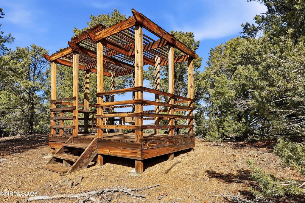 Image 14 of property listing at 480 Highland Road, Reno, NV 89521