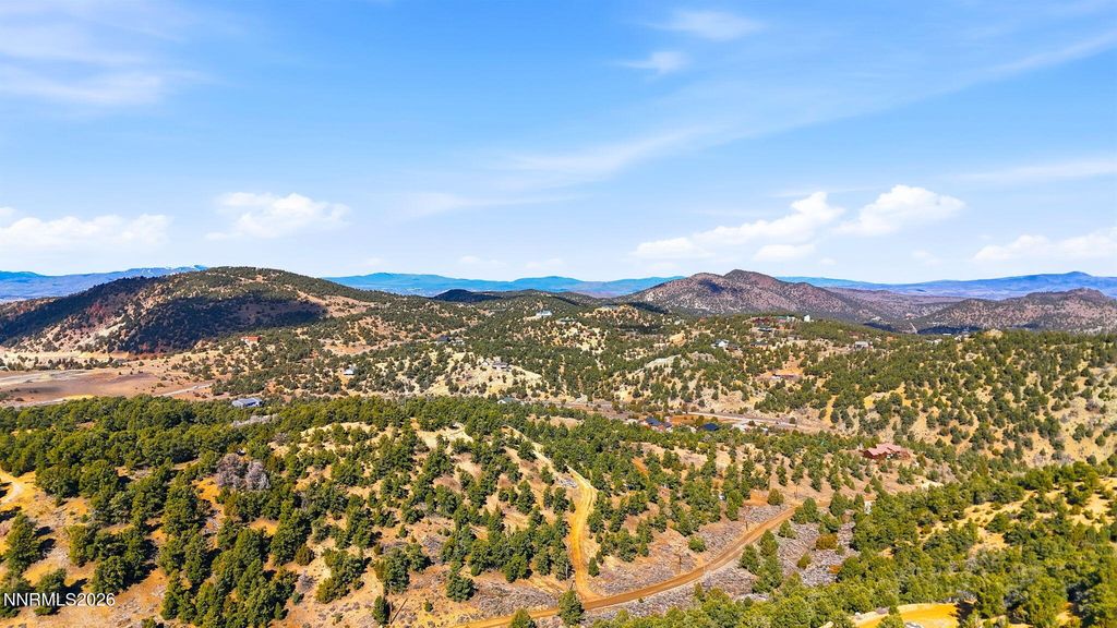 Image 6 of property listing at 480 Highland Road, Reno, NV 89521