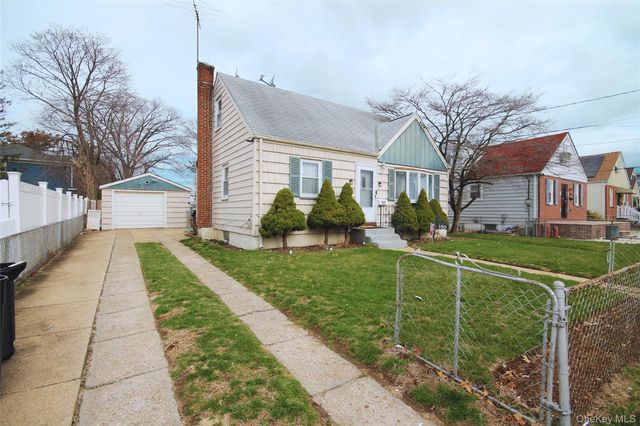 180 Stone Street, Elmont, NY 11003