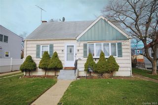 180 Stone Street, Elmont, NY 11003