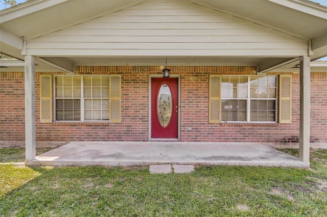 231 County Road 2234, Cleveland, TX 77327