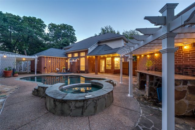 3145 Joyce Court, Grapevine, TX 76051