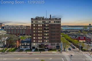 2900 E JEFFERSON Avenue D601, Detroit, MI 48207