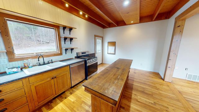 777 W Norwood-Mt Zion Road, Science Hill, KY 42553