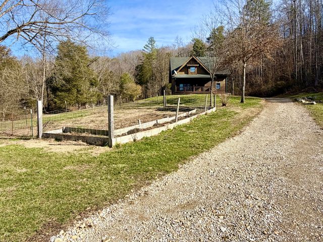 777 W Norwood-Mt Zion Road, Science Hill, KY 42553