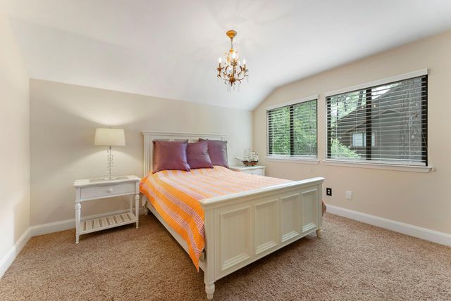 3 Song Sparrow Place, The Woodlands, TX 77381