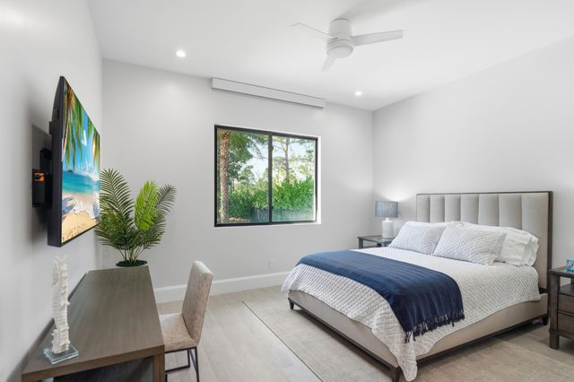 10200 SE Sandpine Lane, Hobe Sound, FL 33455