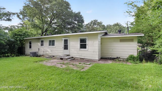 120 Wacker Drive, Jackson, MS 39206