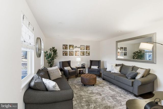 4460 SCOTTS RD, Marshall, VA 20115