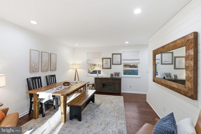 4460 SCOTTS RD, Marshall, VA 20115