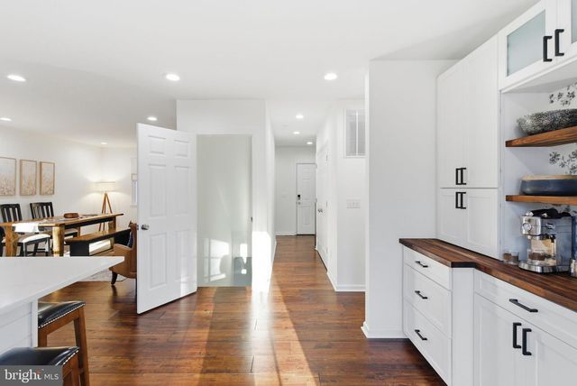 4460 SCOTTS RD, Marshall, VA 20115