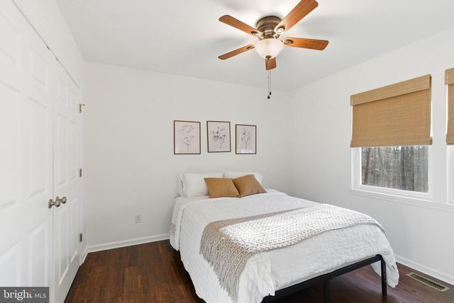 4460 SCOTTS RD, Marshall, VA 20115