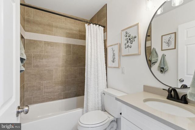 4460 SCOTTS RD, Marshall, VA 20115