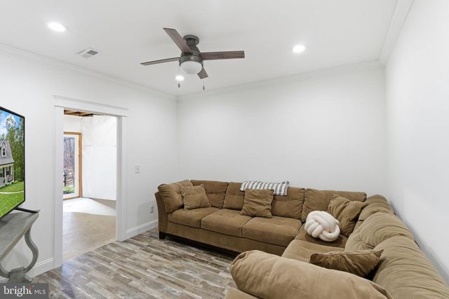 4460 SCOTTS RD, Marshall, VA 20115