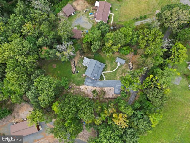 4460 SCOTTS RD, Marshall, VA 20115