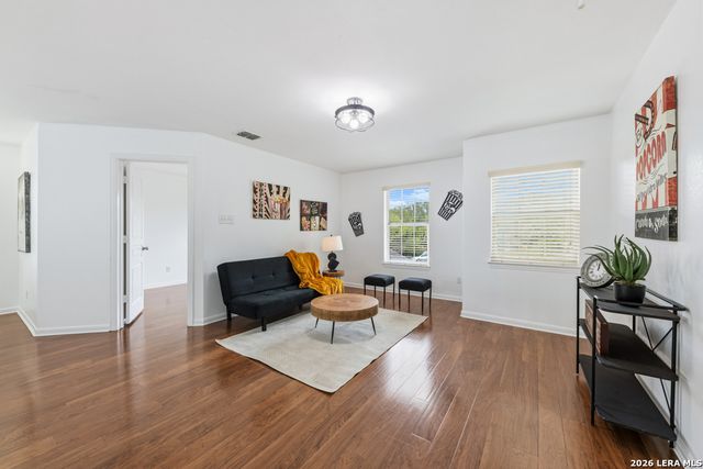 105 Juniper Ct, San Marcos, TX 78666