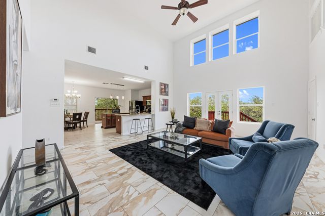 105 Juniper Ct, San Marcos, TX 78666