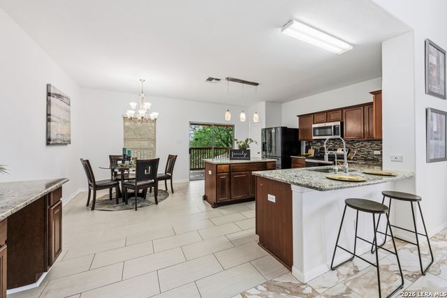 105 Juniper Ct, San Marcos, TX 78666
