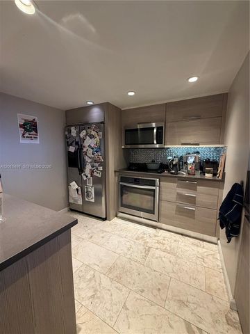 555 NE 15th St 19E, Miami, FL 33132