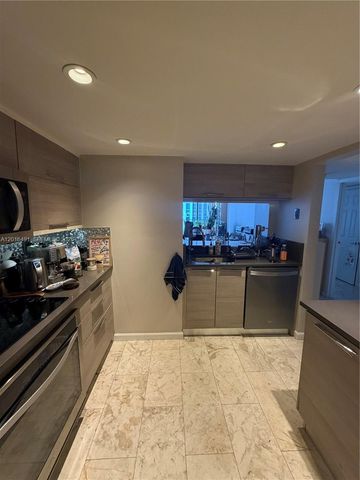 555 NE 15th St 19E, Miami, FL 33132